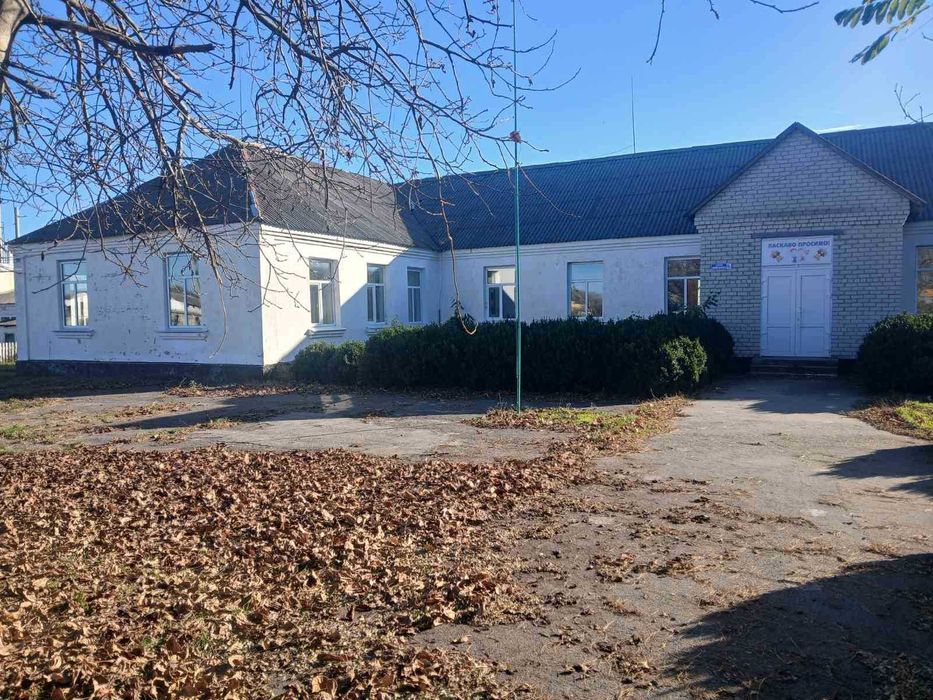 Одноповерхова будівля 660,1 м2, Єрчики, вул. Шевченка, 9-А