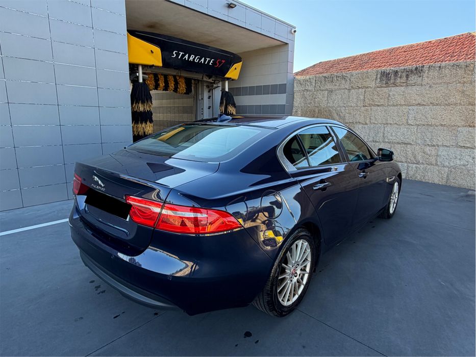 Jaguar XE Como Novo