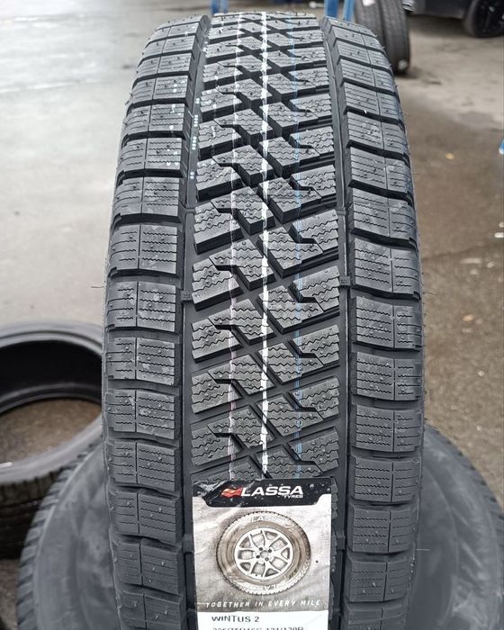 Зимова шина Lassa Wintus 2 225/70 R15C 112/114/R, усі розміри