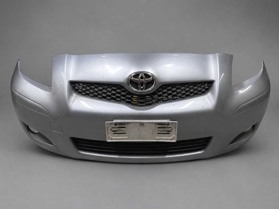 Бампер передній (рестайл) Toyota Yaris (2009-2011р.в)