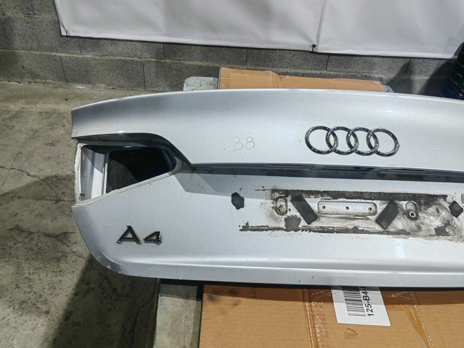 Porta mala Audi A4 B8