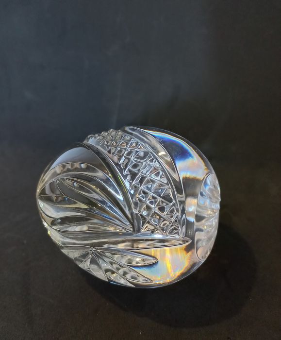 Pisa papeis Stephens em forma de ovo