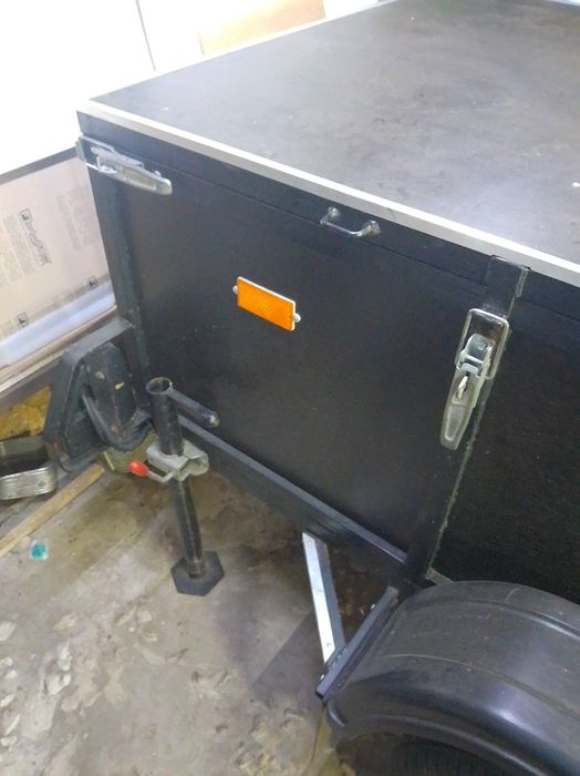 Причіп для легкового автомобіля