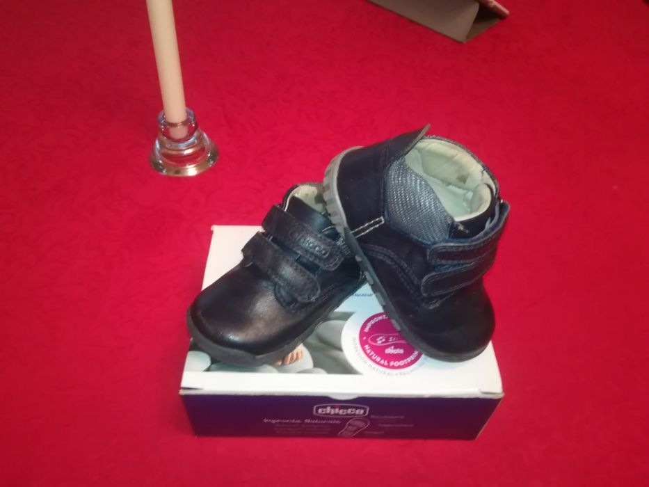 Botinhas e Sandálias Chicco 20