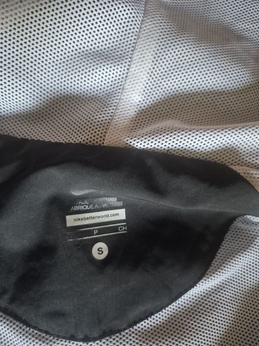 Продам спортивный костюм Nike