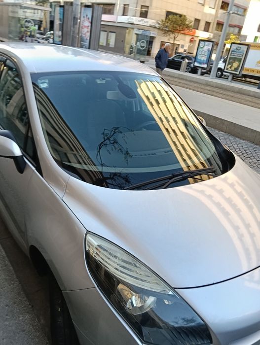 Renault Scenic 07 lug.