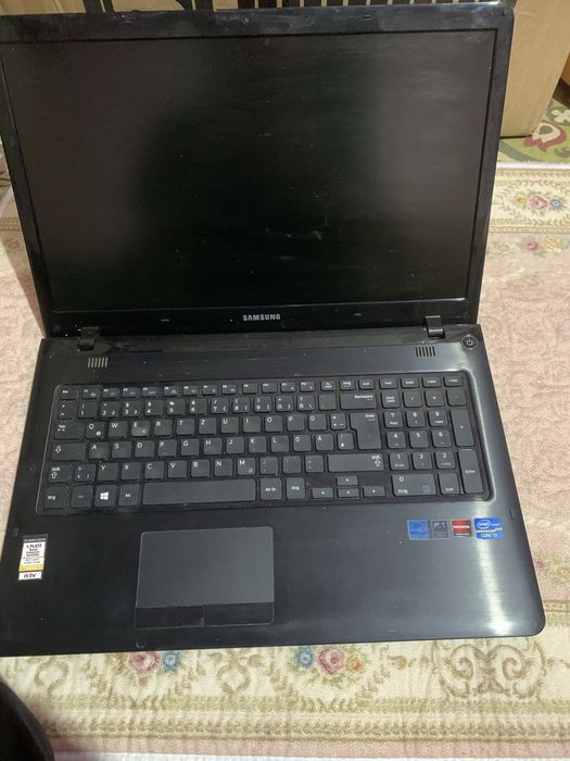 Ноутбук Samsung Series 3 (NP350E7C-S0HDE)