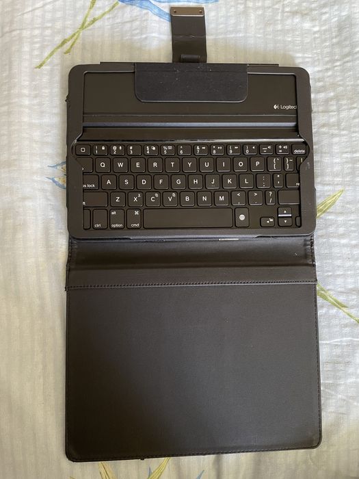 Беспроводная клавиатура для планшета