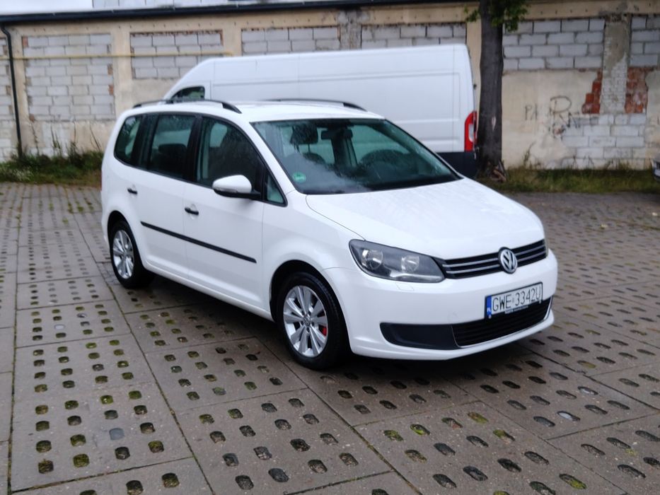 VW Touran  1.6 TDI  2010 rok