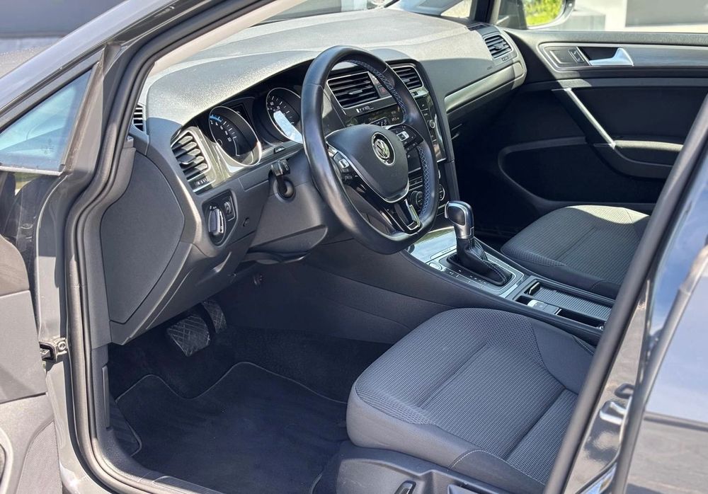 Volkswagen E-golf 2019