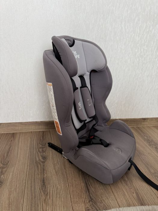 Дитяче автокрісло на  Isofix 9-36
