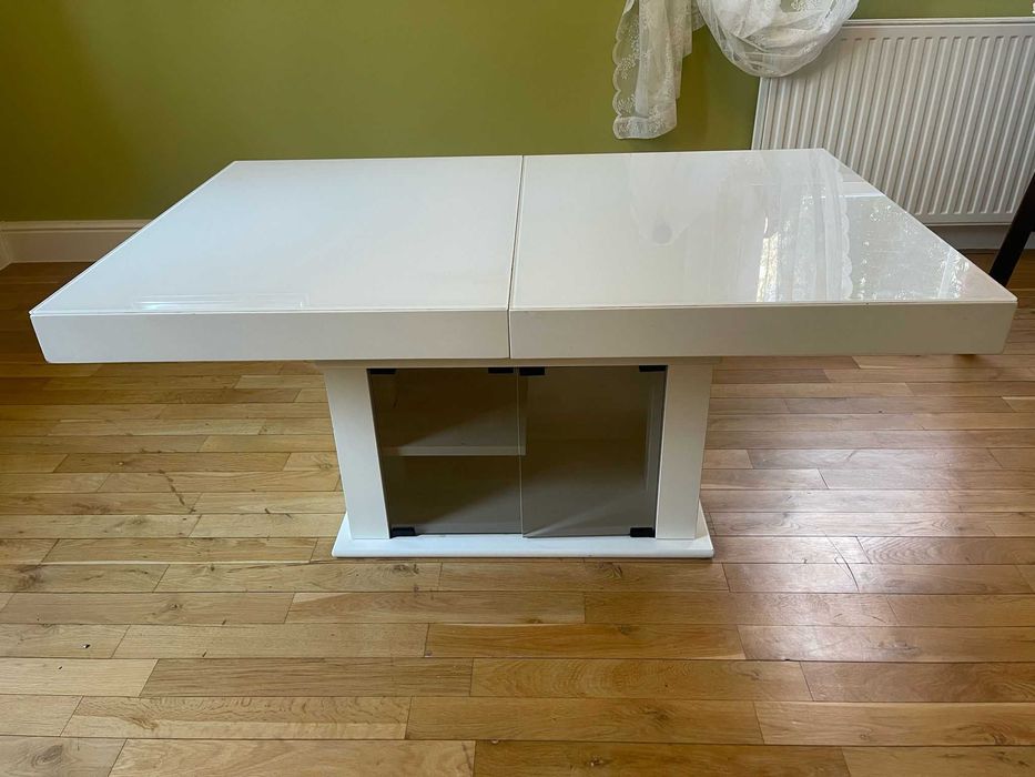 Stolik kawowy- stół jadalny