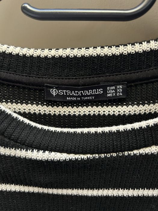 Sweter w paski Stradivarius XS