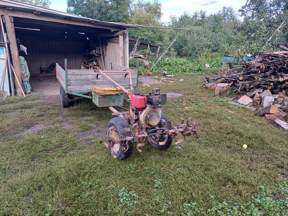 Дизельний мотоблок з прицепом