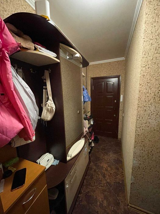 Двокімнатна квартира по вигідній ціні!! Район Алмазний!!