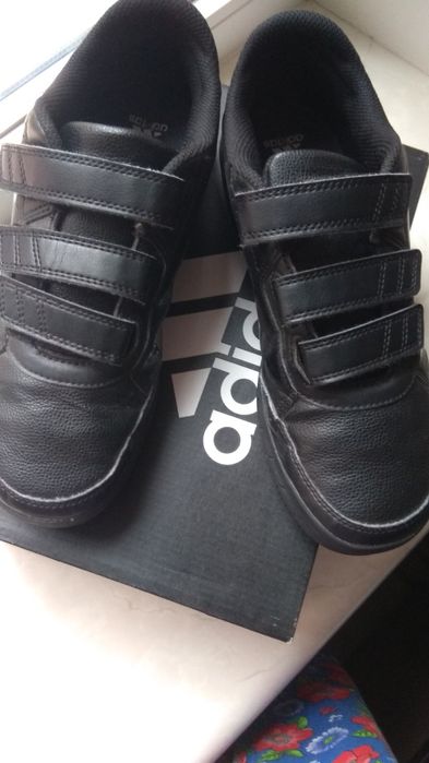 Кроссовки Адидас