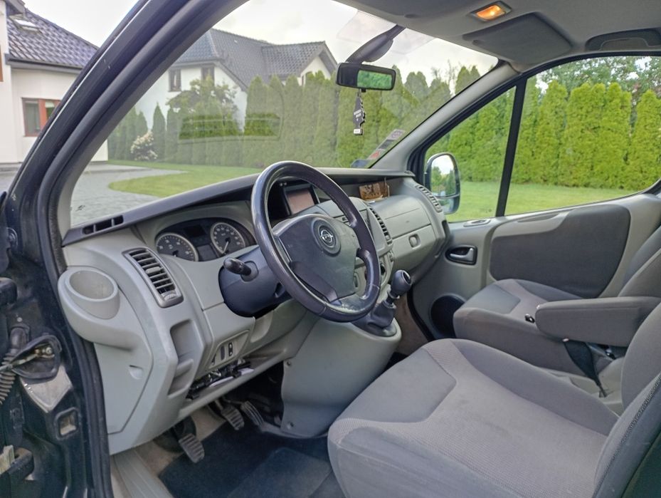 Opel Vivaro Cosmo tour