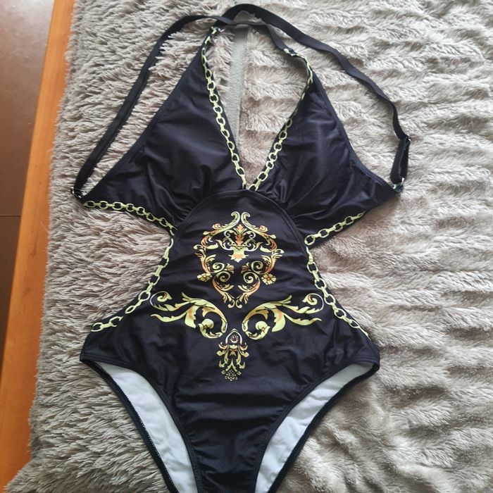 Купальник                 .