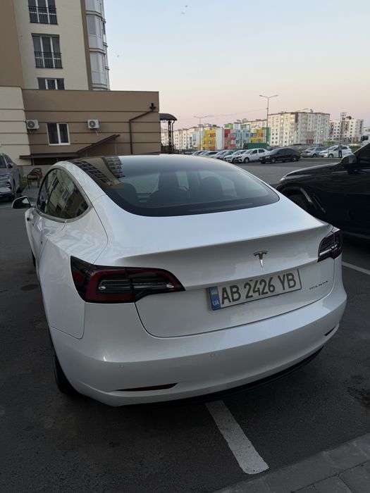 Продам Tesla Model 3
