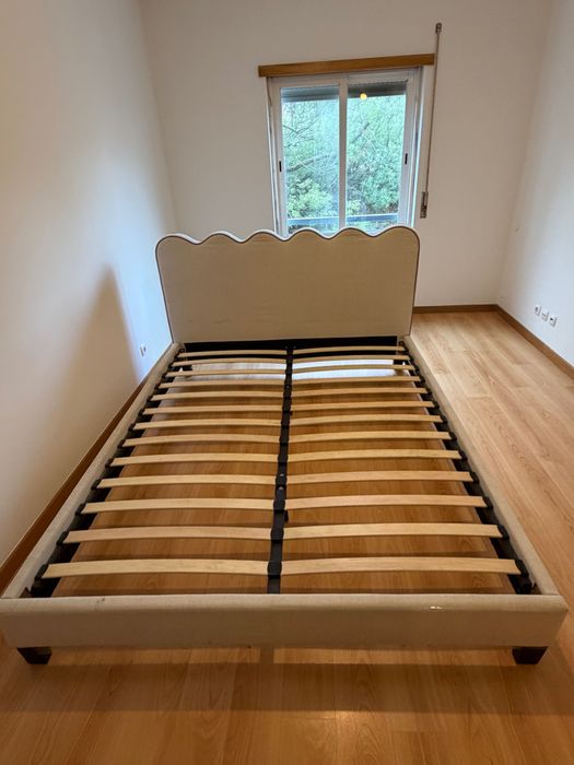 Cama de casal 160 x 200