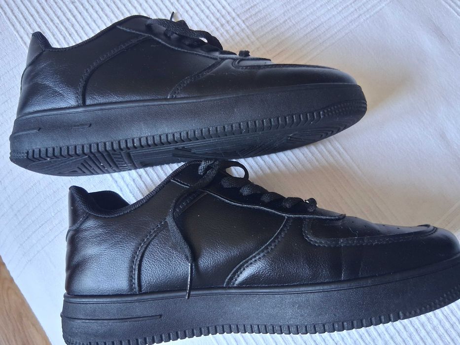 Sapatos pretos de cordões, Primark, Tam 40