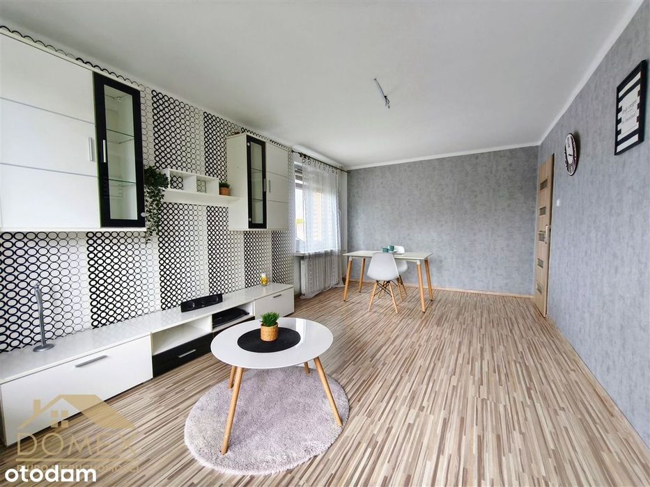 Mieszkanie w centrum – 3 pokoje, 2. piętro, winda
