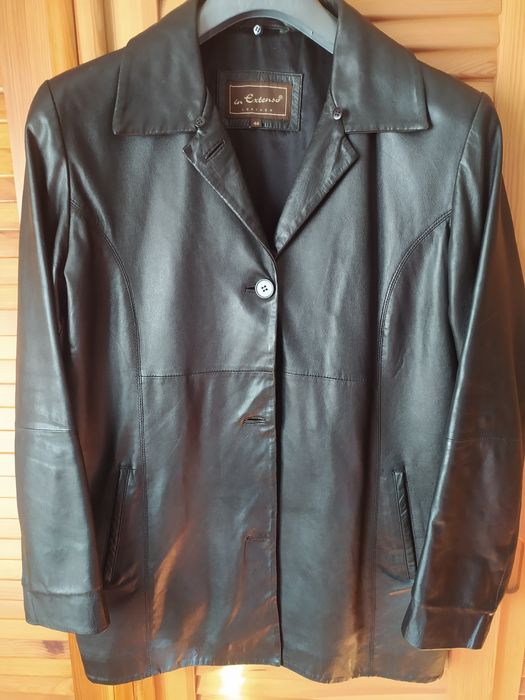 Casaco preto em pele