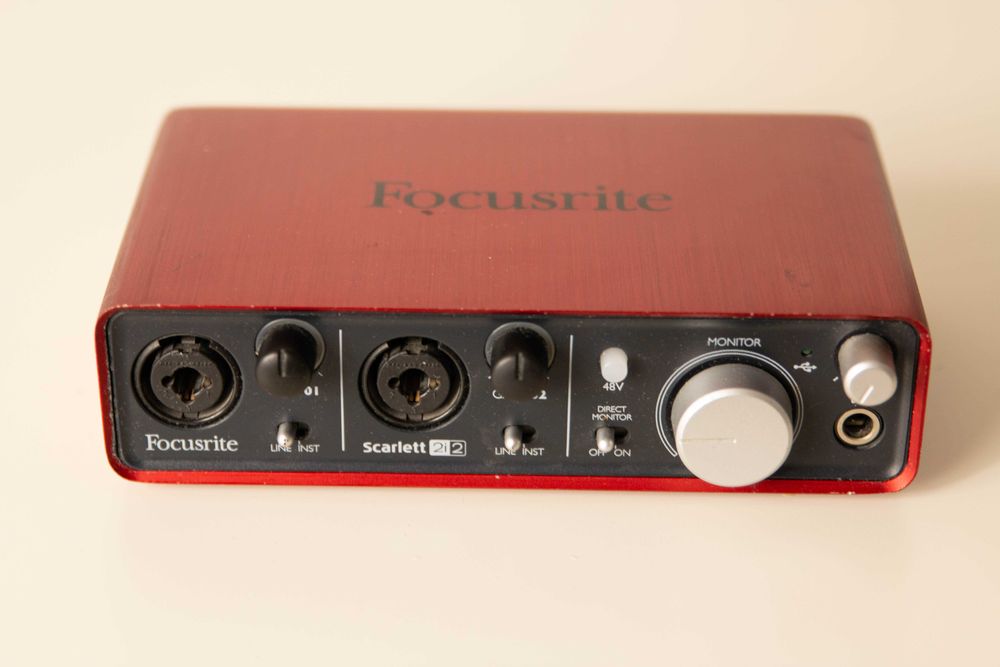 Interface Focusrite Scarlett 2i2