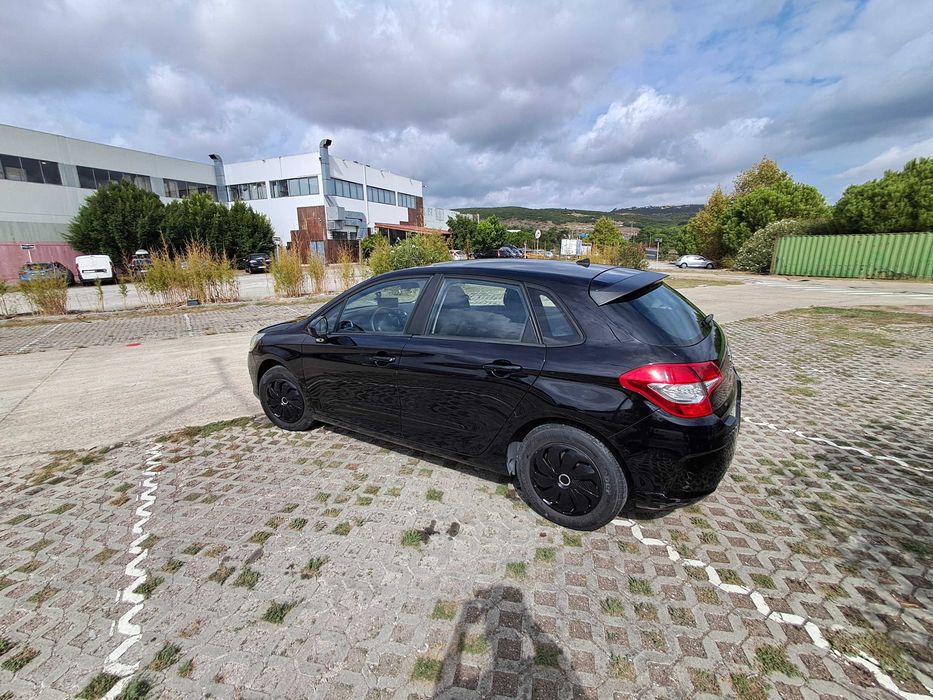 Citroen C4 attraction 1.6 92 cv — photo 5