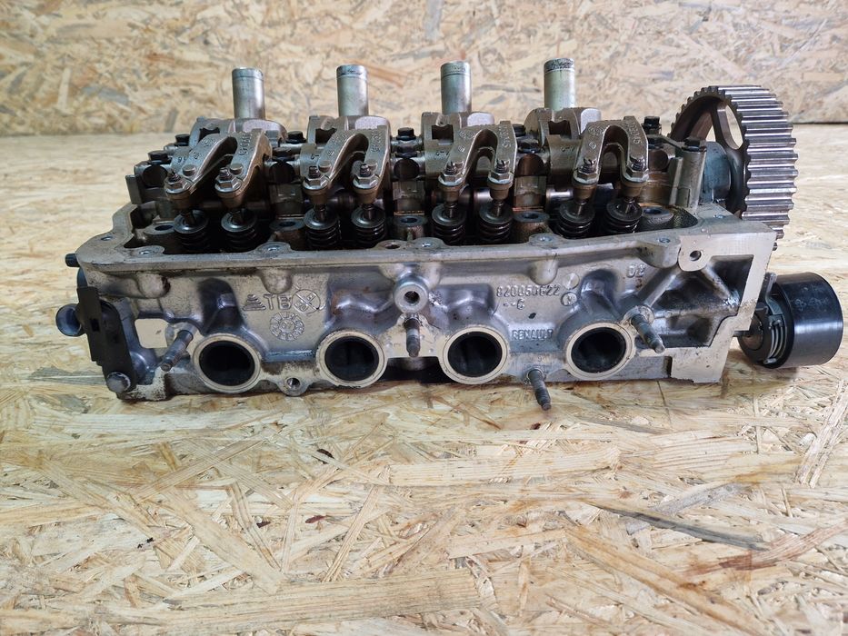 Głowica silnika Renault 1.2