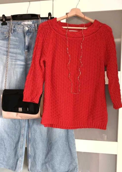 Czerwony sweter Zara