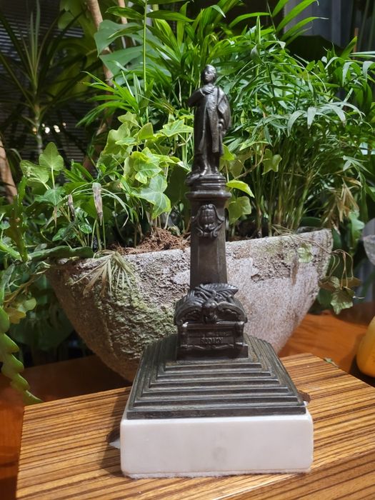 Pomnik Mickiewicza w Warszawie