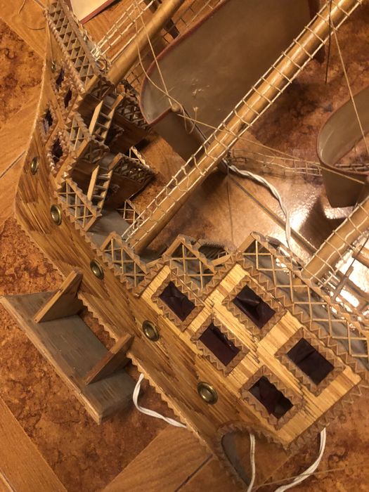 Barco Caravela em fósforos - feito à mão