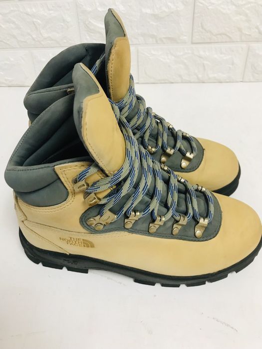 Трекенгові черевики North Face