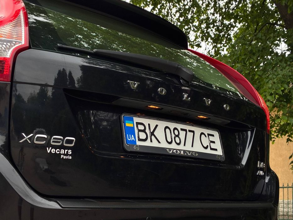 Продам Volvo XC60 2.4 дизель автомат 4wd