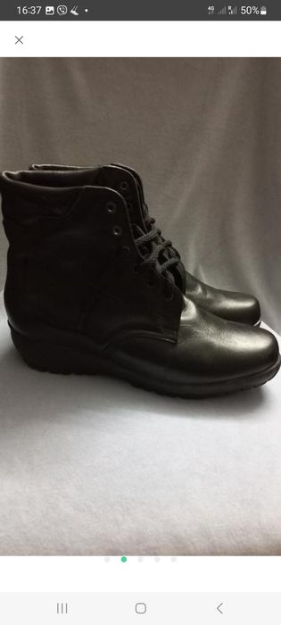 Стильні демі ботінки  з ортопедичними устілками, розмір 37.