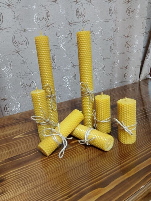 Свічка з вощини.