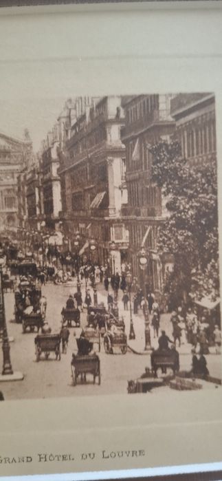 Дві антикварніі картини з видами старого Парижа.