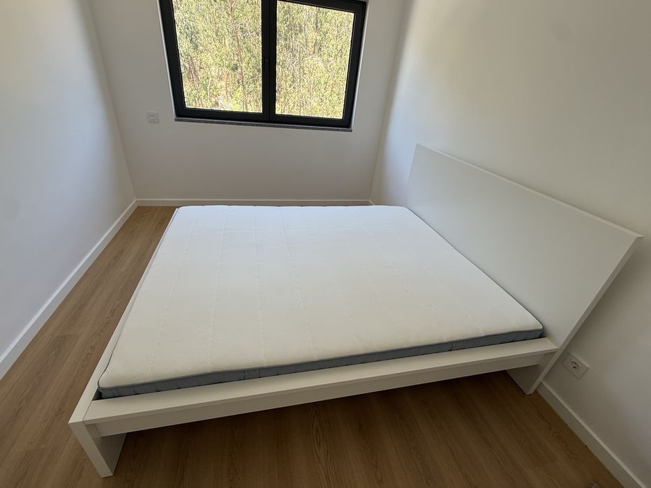 Cama MALM 160X200 com colchão IKEA - como NOVO