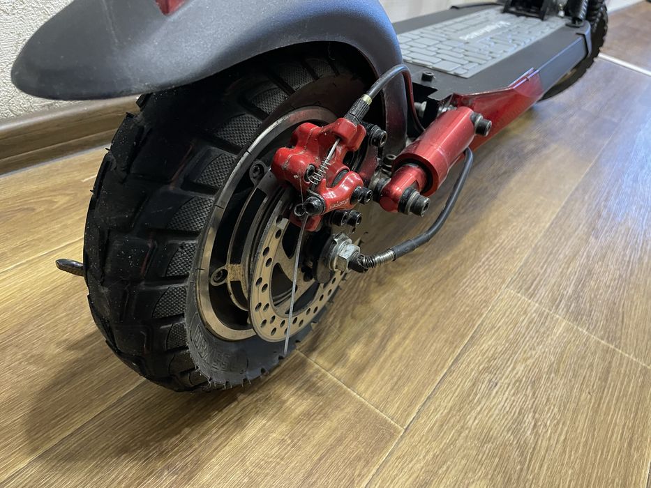 Продам електросамокат KugooKirin M4 Pro