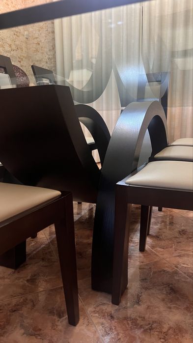 Cadeiras + Mesa em vidro para Sala de Jantar
