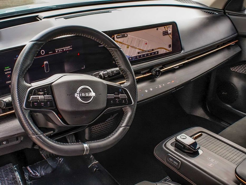 Nissan Ariya      2023