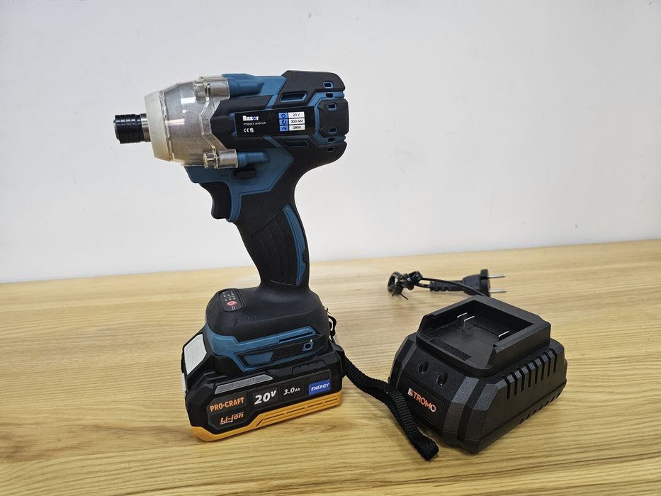 Винтоверт 300Нм Razor DBL-16 Под акб Makita/ ProCraft  20V Бесщеточный