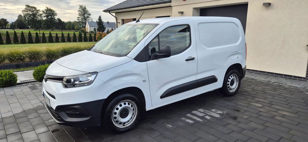 Toyota Proace City  2.3t 1.5 D-4d 102km Furgon Active Salon PL FV 23 % Cena Brutto