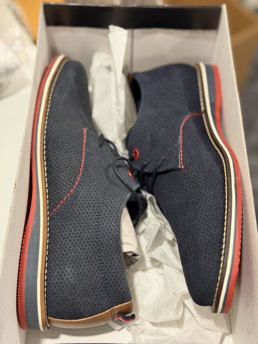Sapato em pele marca pedicaty