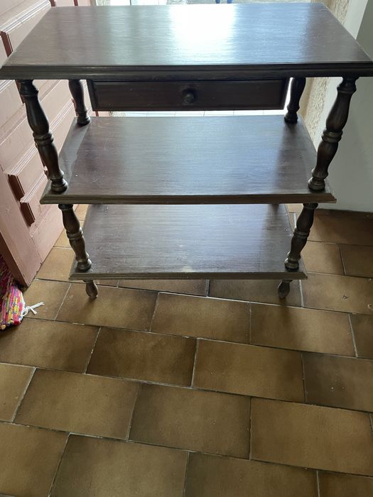 moveis antigos  castanhos