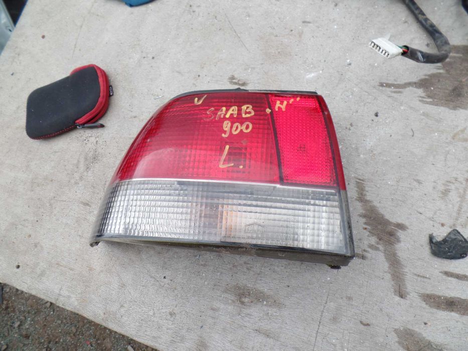Kwi6 Lampa tylna lewa saab 900 HB w błotnik wysyłka