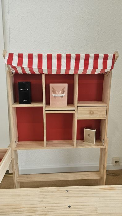 Stragan market S.bardzo dobry sklep