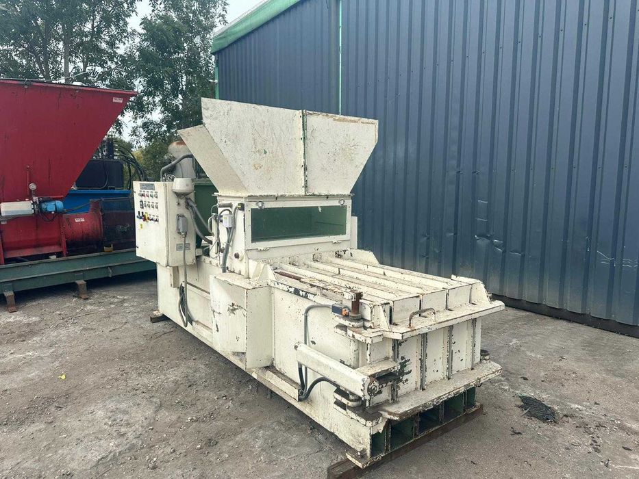 Belownica , prasa hydrauliczna