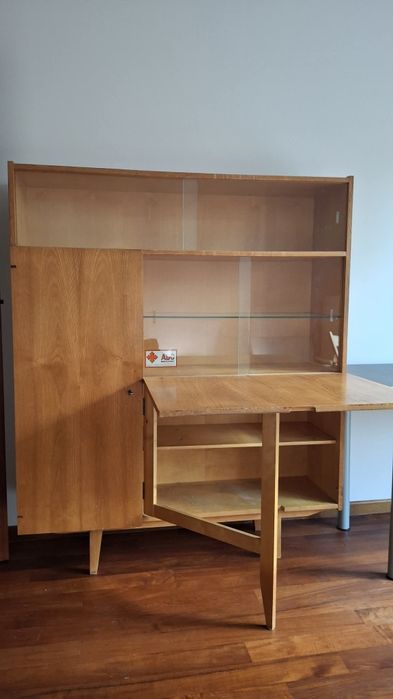 Witrynka z biureczkiem PRL